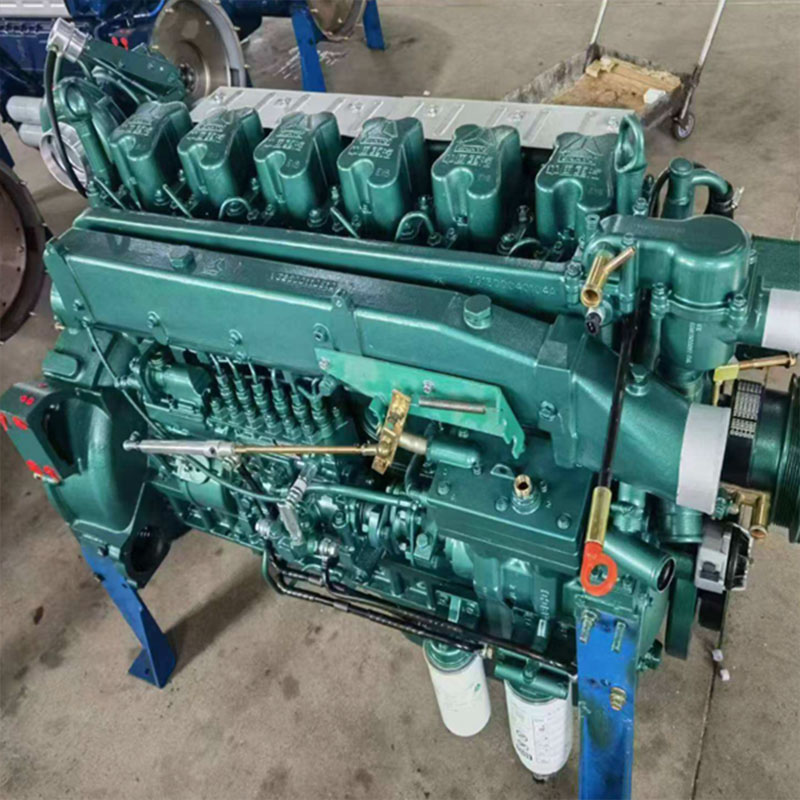 Mesin Diesel Six-silinder WD61547 bekas